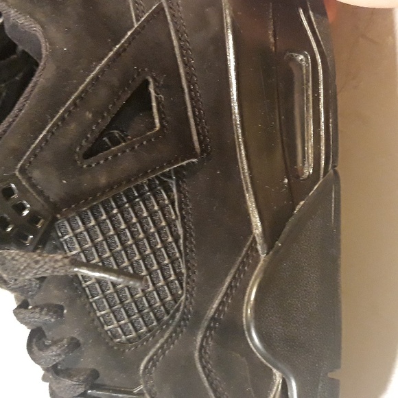 Jordan 4 black cat retro. Size 8 mens - Picture 4 of 4